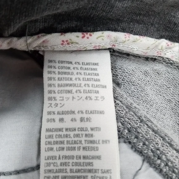 Abercrombie And Fitch Womens Size 4 Black Perfect Stretch Shorts - Picture 7 of 7